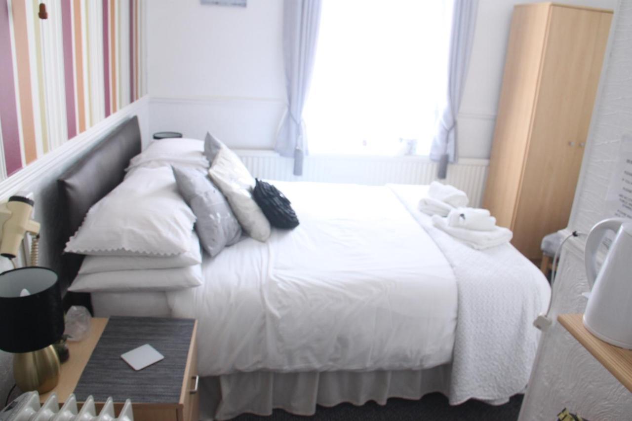 Serena Court Hotel Skegness Esterno foto