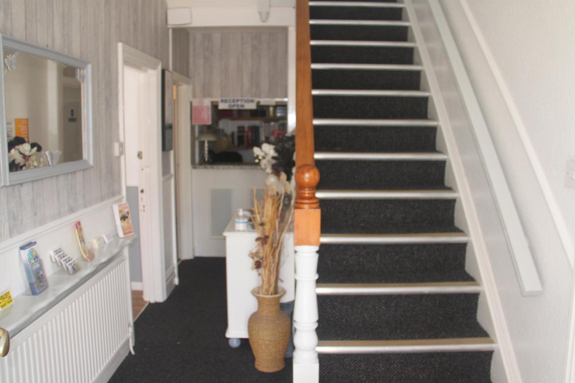Serena Court Hotel Skegness Esterno foto